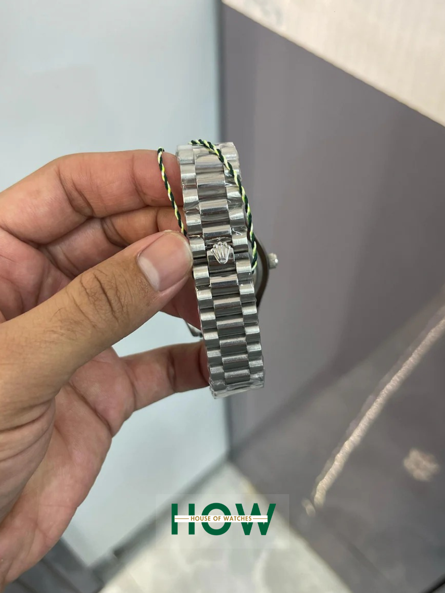 Rolex Day-Date 40 Ice Blue Dial Watch – Fluted Bezel Oyster Perpetual Presidential Edition - Image 3